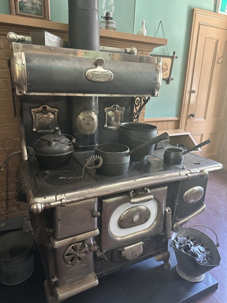 Cuisinière antique Findlay vue pendant l’immersion à l’Î.-P.-É.